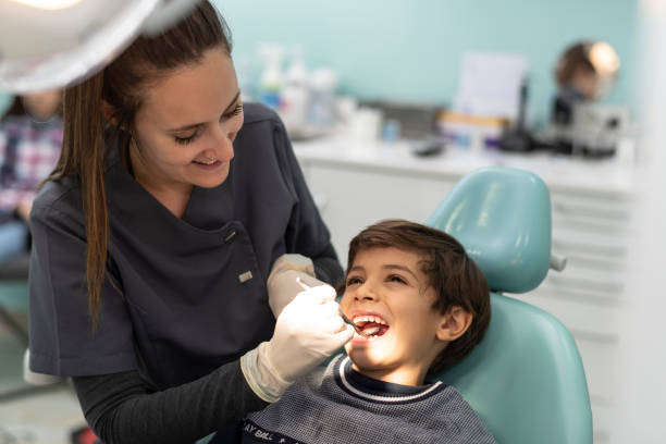 Best Dentist for Tooth Abscess  in Bellerose, NY